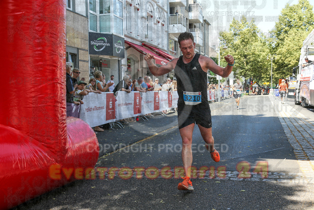 250621_1145_EX1_3952 | Sportfotografie im Rhein-Sieg Kreis, Köln, Bonn, NRW, Rheinland Pfalz, Hessen, etc. Unser Tätigkeitsfeld umfasst den Laufsport vom Volkslauf über den Marathon, Duathlon, Triathon bis zum Ultralauf wie Kölnpfad Ultra oder Schindertrail.