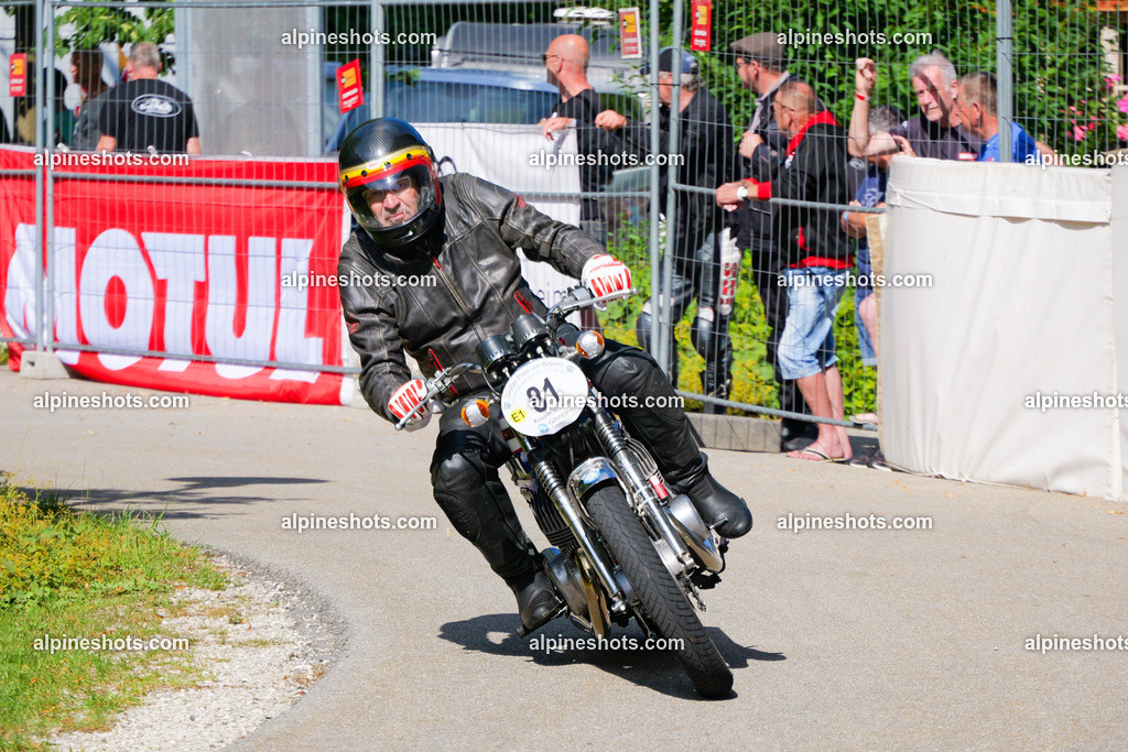 P1025887 | Erleben Sie atemberaubende, hochqualitative Fotos Ihrer Fahrt entlang der malerischen Alpenstraßen. Besuchen Sie alpineshots.com, um professionelle Aufnahmen Ihrer unvergesslichen Reise zu finden und zu kaufen - Realisiert mit Pictrs.com