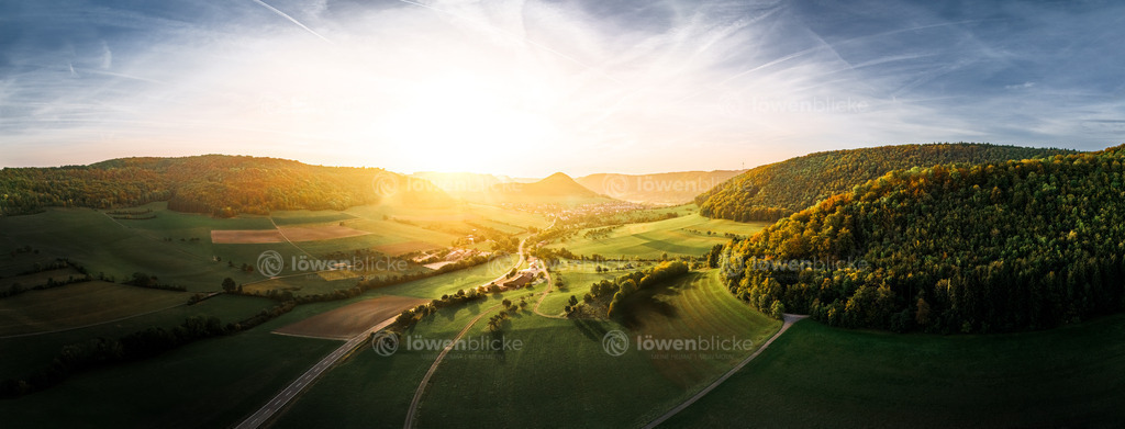 Teilort Reichenbach bei Sonnenaufgang | löwenblicke | shop