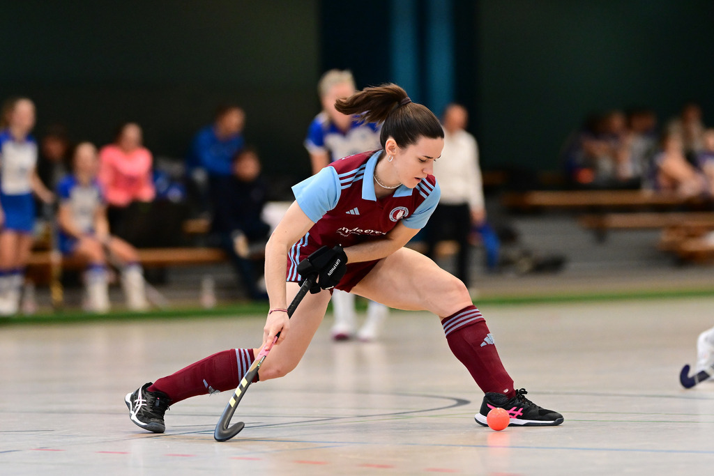 Hockey I Frauen I Halle 2024-2025 I 1. Bundesliga Nord I 7. Spieltag I Großflottbeker THGC - UHC Hamburg | Der Sportfotograf. - Realisiert mit Pictrs.com