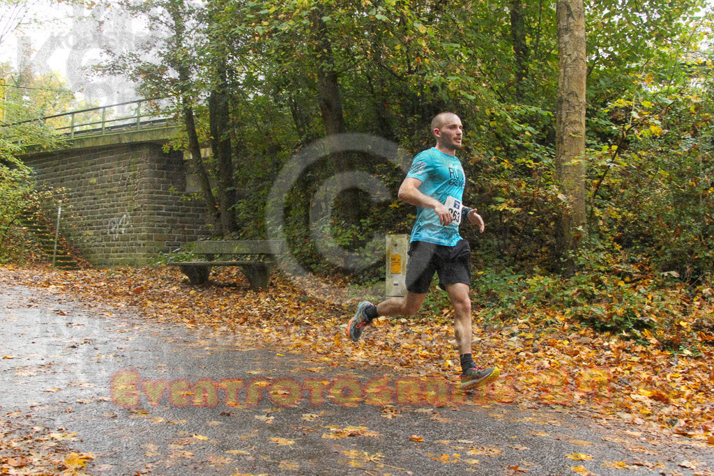 241027_1204_EV4_6164 | Sportfotografie im Rhein-Sieg Kreis, Köln, Bonn, NRW, Rheinland Pfalz, Hessen, etc. Unser Tätigkeitsfeld umfasst den Laufsport vom Volkslauf über den Marathon, Duathlon, Triathon bis zum Ultralauf wie Kölnpfad Ultra oder Schindertrail.