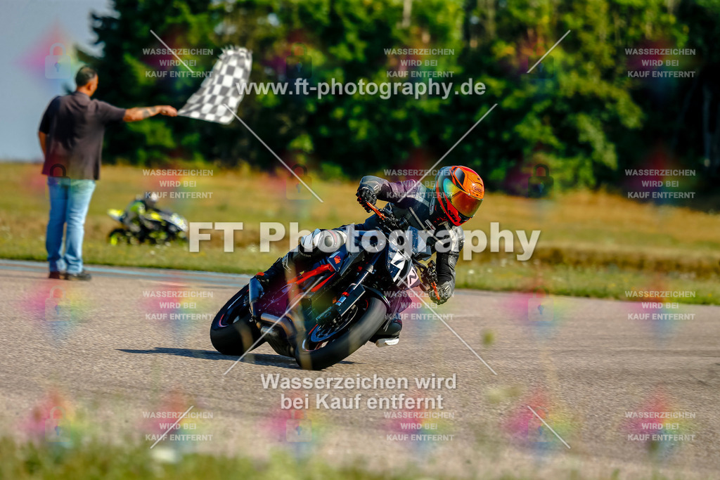 Chambley Juli-0316 | Hier findet Ihr Bilder von Touristenfahrten auf der Nürburgring Nordschleife oder von anderen Veranstaltungen die ich besucht habe. Viel Spass beim Durch Schauen 