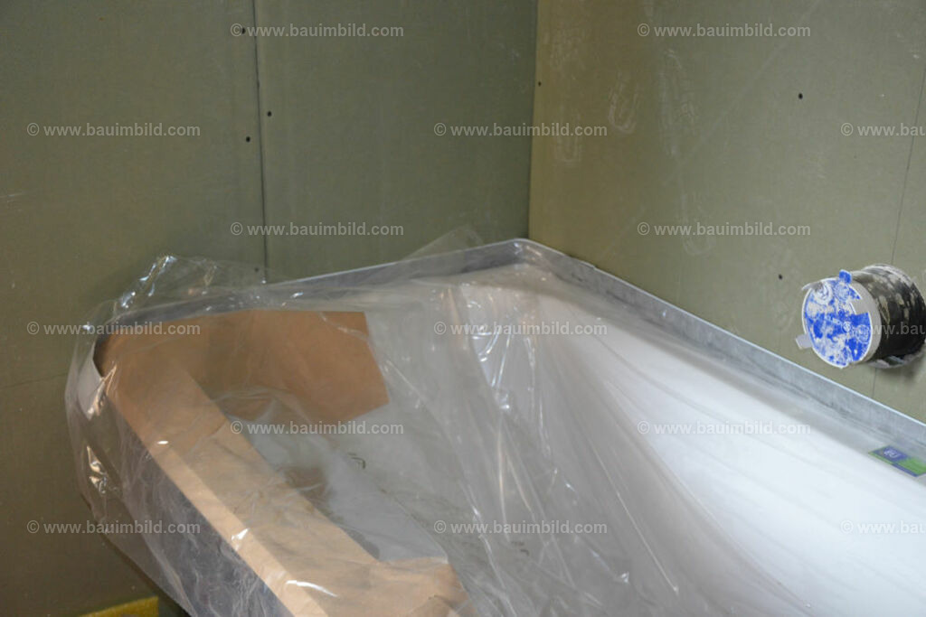 bib-lg15-sanitaer-0107 | Nach LV-Leistungsgruppen sortierte Detailfotos über den Bau eines Hauses. Alle Hausbau-Bilder direkt vom Urheber und Autor der Website Haus-Selber-Bauen.com