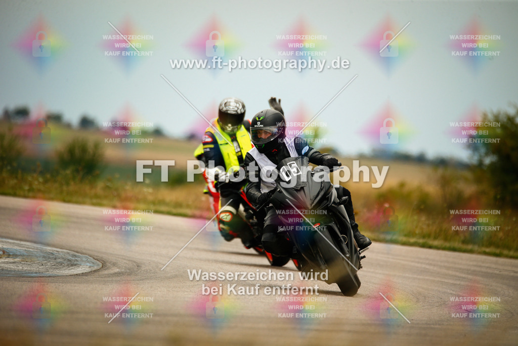 _MOT6864 | Hier findet Ihr Bilder von Touristenfahrten auf der Nürburgring Nordschleife oder von anderen Veranstaltungen die ich besucht habe. Viel Spass beim Durch Schauen 