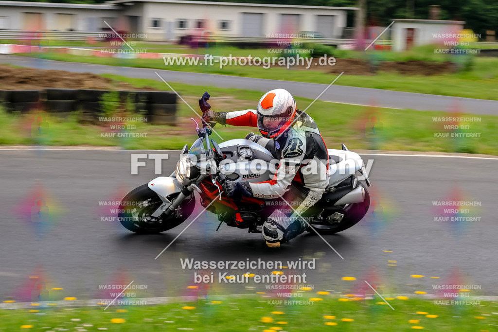 VBK-6958 | Hier findet Ihr Bilder von Touristenfahrten auf der Nürburgring Nordschleife oder von anderen Veranstaltungen die ich besucht habe. Viel Spass beim Durch Schauen 