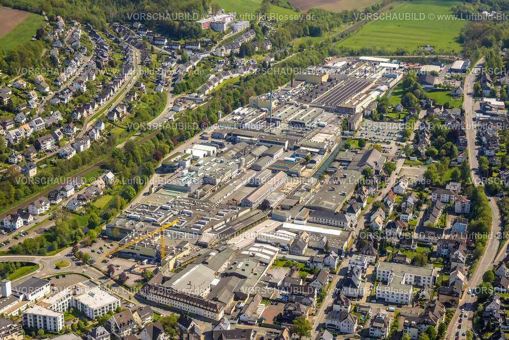Meschede230500833 | Luftbild, Baustelle am Werk Martinrea-Honsel, Meschede-Stadt, Meschede, Sauerland, Nordrhein-Westfalen, Deutschland