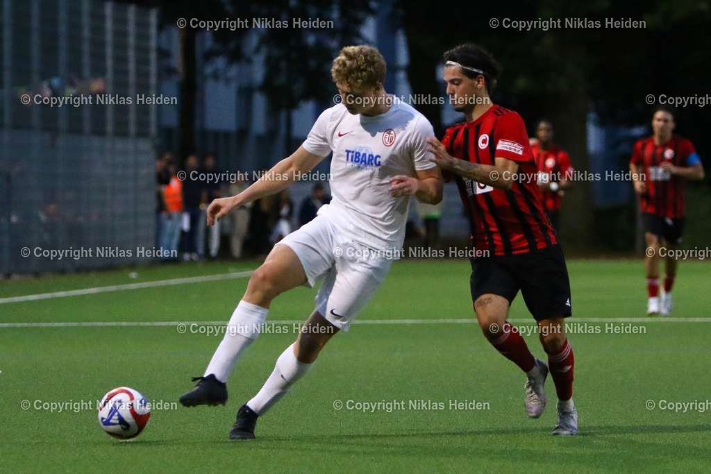 NH_Concordia_EimsbüttelerTV_OberligaHamburg_16082024 | #23 Diego Larralde Berendsohn (Concordia), #99 Piet Lasse Scobel (Eimsbütteler TV)Fußball I Herren I Gamesright Oberliga Hamburg I Saison 2024-2025 I 3. Spieltag I Concordia - Eimsbütteler TV I 16.08..2024 I Sportplatz Bekkamp