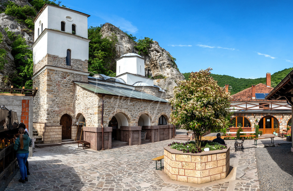 Manastir Gornjak | Das wunderschöne Kloster Gornjak in den Homolje Bergen