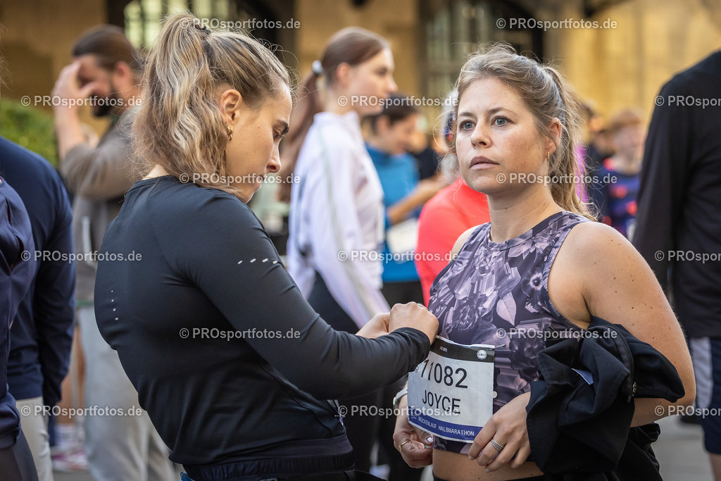 44. Kölner Brückenlauf; Koeln, 14.09.25 | Impressionen vom 44. Kölner Brückenlauf am 14.09.25 am Schokoladenmuseum in Koeln. Foto: BEAUTIFUL SPORTS/Leah Kohring