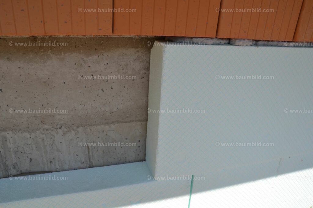 bib-lg18-putzarbeiten-0220 | Nach LV-Leistungsgruppen sortierte Detailfotos über den Bau eines Hauses. Alle Hausbau-Bilder direkt vom Urheber und Autor der Website Haus-Selber-Bauen.com