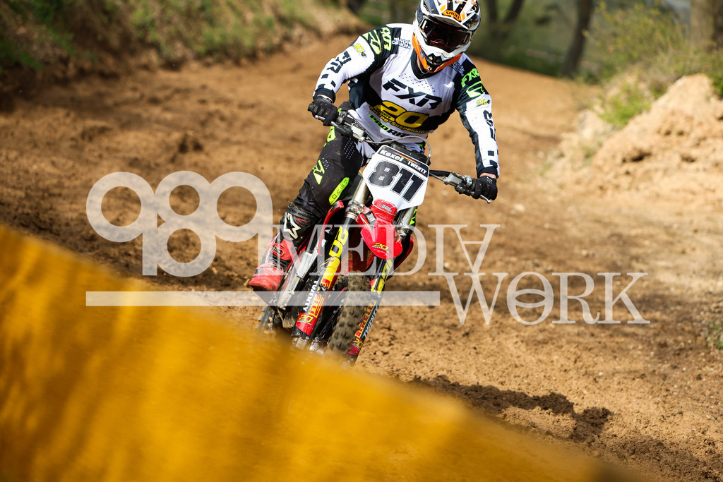 5E6A9643 | 989 MEDIAWORK