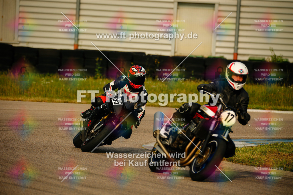 _MOT5143 | Hier findet Ihr Bilder von Touristenfahrten auf der Nürburgring Nordschleife oder von anderen Veranstaltungen die ich besucht habe. Viel Spass beim Durch Schauen 