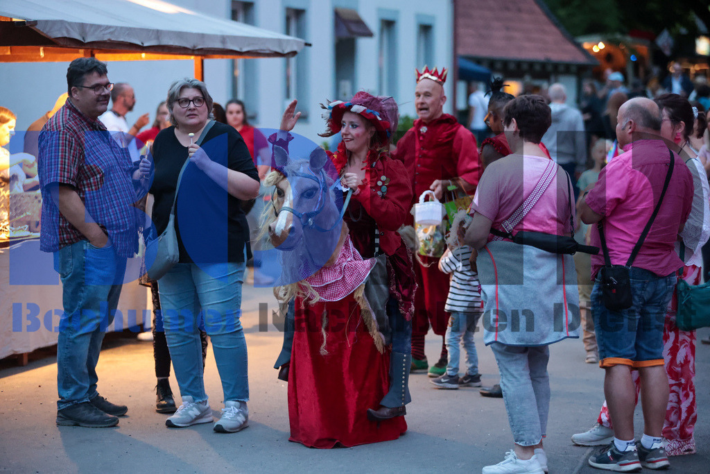 SES_MKRLHE20250705-103 | bond - Realisiert mit Pictrs.com