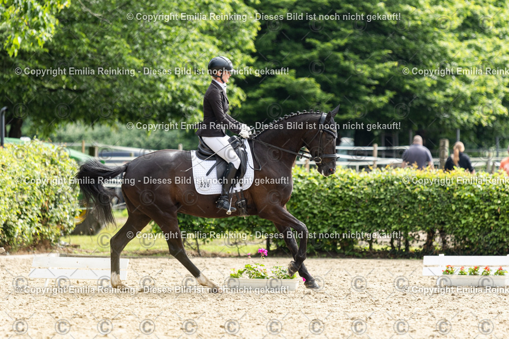 CL5A5674 | Emilia Reinking Fotografie - Realisiert mit Pictrs.com