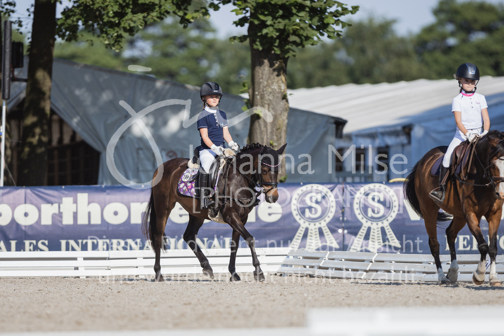 230610_ReiterWB-406 | Deine schönsten Turniermomente als professionelle Fotos! Entdecke hochwertige Pferdesport-Fotografie im Online-Shop. Jetzt Fotos finden & bestellen!