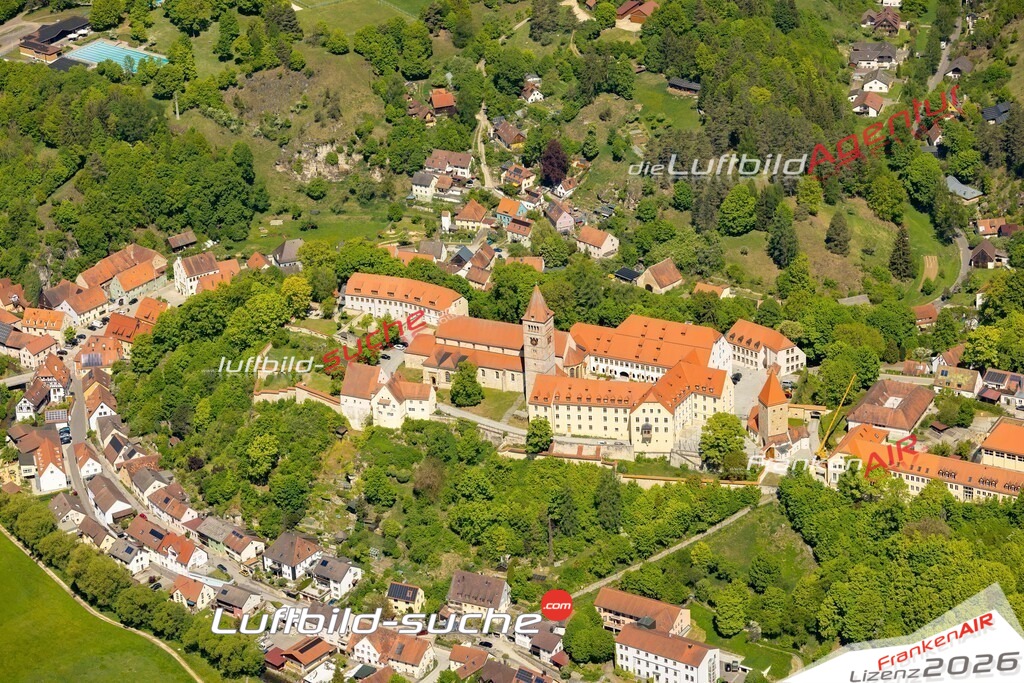 Luftaufnahme von  Kastl Burg - Die Luftaufnahme wurde 2025 vom UL-Flugzeug heraus erstellt ( keine Drohne ) - Hochauflösende Luftaufnahme - für professionelle Ausdrucke geeignet. Die Geschenkidee !Mit Lizenz und Bildrechte bestellbar