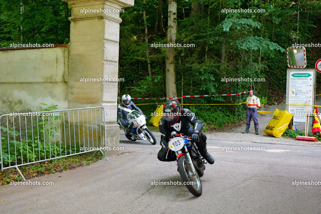 P1014952 | Erleben Sie atemberaubende, hochqualitative Fotos Ihrer Fahrt entlang der malerischen Alpenstraßen. Besuchen Sie alpineshots.com, um professionelle Aufnahmen Ihrer unvergesslichen Reise zu finden und zu kaufen - Realisiert mit Pictrs.com