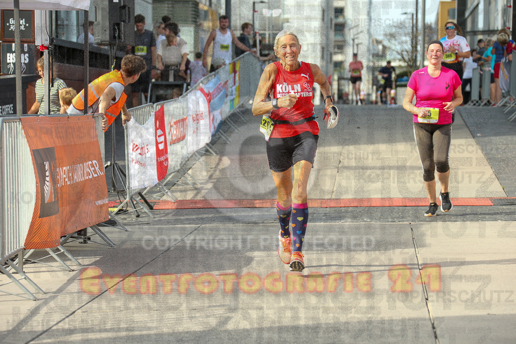 250920_1541_EX1_0462 | Sportfotografie im Rhein-Sieg Kreis, Köln, Bonn, NRW, Rheinland Pfalz, Hessen, etc. Unser Tätigkeitsfeld umfasst den Laufsport vom Volkslauf über den Marathon, Duathlon, Triathon bis zum Ultralauf wie Kölnpfad Ultra oder Schindertrail.