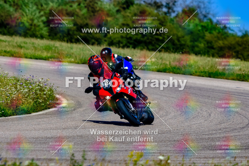 026-3240 | Hier findet Ihr Bilder von Touristenfahrten auf der Nürburgring Nordschleife oder von anderen Veranstaltungen die ich besucht habe. Viel Spass beim Durch Schauen 