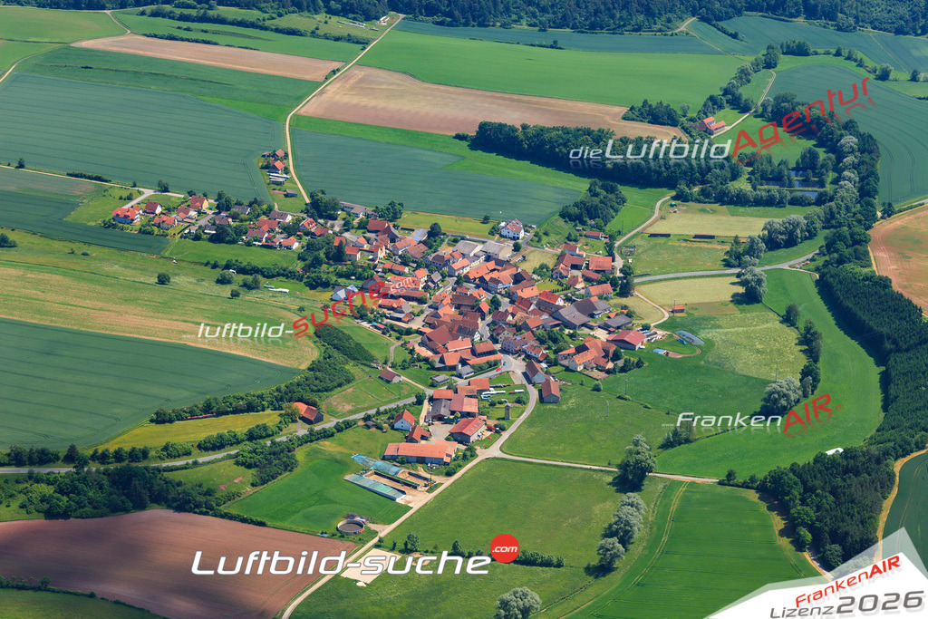 Luftbild von Serrfeld Sulzdorf-lederhecke - Luftaufnahme wurde 2016 von https://frankenair.de mittels Flugzeug (keine Drohne) erstellt - die Geschenkidee