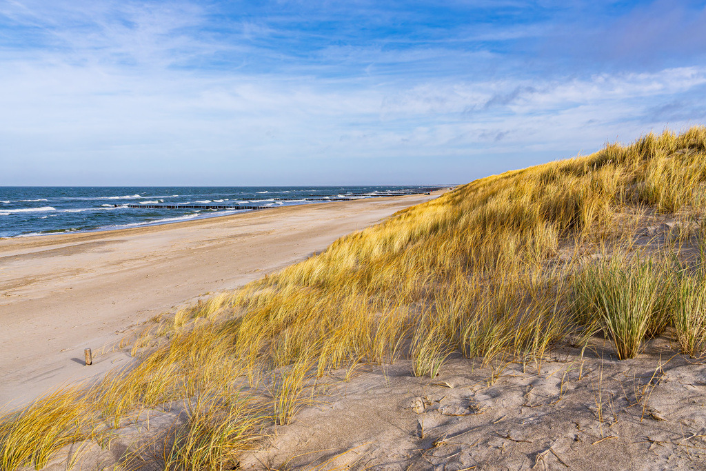 Strand und Düne an der Küste der Ostsee in der Nähe von Graal Müritz | Strand und Düne an der Küste der Ostsee in der Nähe von Graal Müritz.