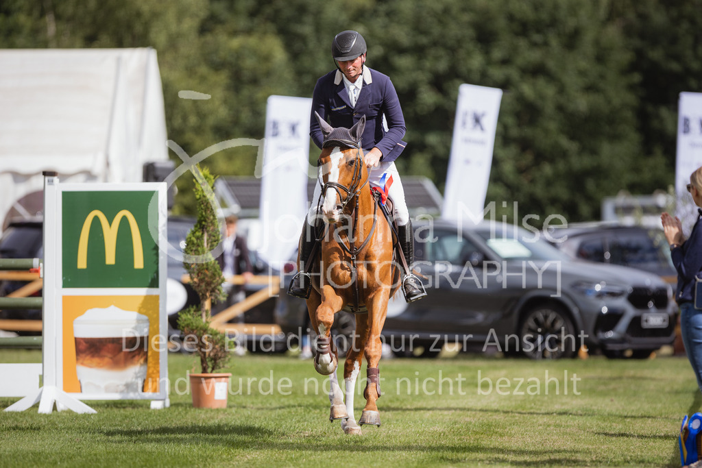 220715_LC_Youngster-M-583 | Deine schönsten Turniermomente als professionelle Fotos! Entdecke hochwertige Pferdesport-Fotografie im Online-Shop. Jetzt Fotos finden & bestellen!