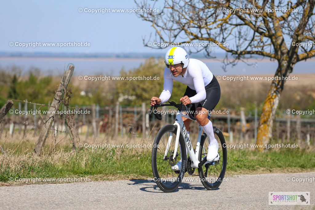 IMG_9888 | @sportshot_your_pictrs #yourpictures#roadtowm2029 #nrm #neusiedlerseeradmarathon #neusiedlersee #neusiedlerseetourismus #burgenland #mörbisch #nrm26 #burgenlandtourismus #voglundco #poweredbyburgenlandtourismus #radsport #rad #marathon #ucigranfondo #visitburgenland #ucigranfondoworldseries