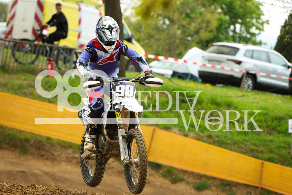5E6A9909 | 989 MEDIAWORK