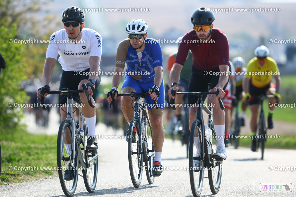 176_TRA55321 | Neusiedlersee Radmarathon 2026@sportshot_your_pictrs #yourpictures#roadtowm2029 #nrm #neusiedlerseeradmarathon #neusiedlersee #neusiedlerseetourismus #burgenland #mörbisch #nrm26 #burgenlandtourismus #voglundco #poweredbyburgenlandtourismus #radsport #rad #marathon #ucigranfondo #visitburgenland #ucigranfondoworldseries