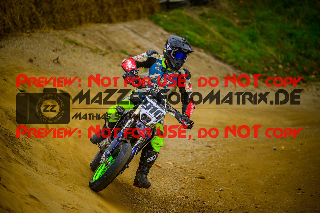 MaZZes_Fotomatrix_20251011_6021986_4311 | SENIOR