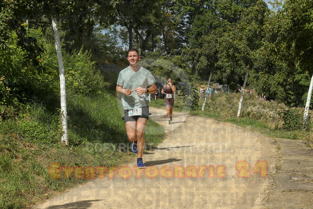 250824_1249_EX1_0681 | Sportfotografie im Rhein-Sieg Kreis, Köln, Bonn, NRW, Rheinland Pfalz, Hessen, etc. Unser Tätigkeitsfeld umfasst den Laufsport vom Volkslauf über den Marathon, Duathlon, Triathon bis zum Ultralauf wie Kölnpfad Ultra oder Schindertrail.