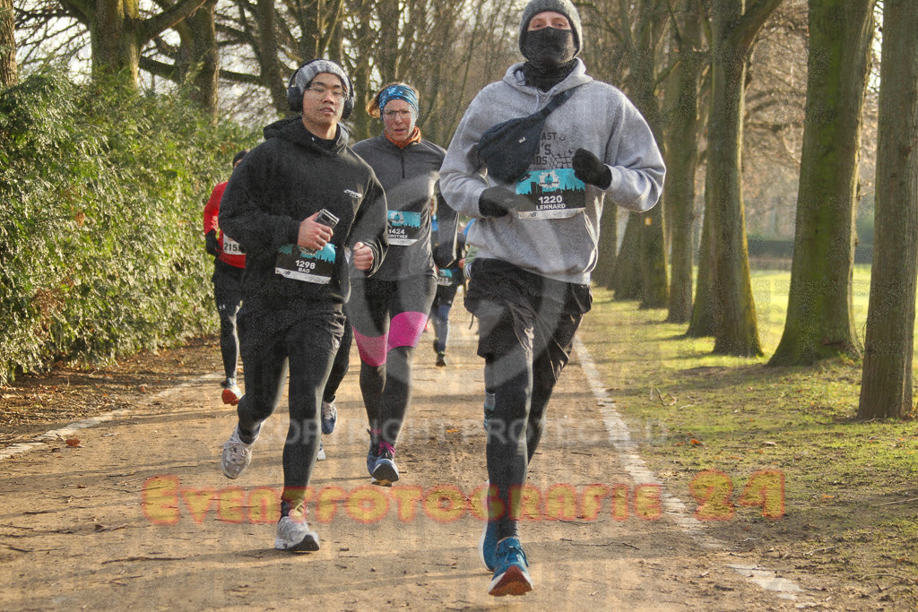 241231_1018_EV4_3735 | Sportfotografie im Rhein-Sieg Kreis, Köln, Bonn, NRW, Rheinland Pfalz, Hessen, etc. Unser Tätigkeitsfeld umfasst den Laufsport vom Volkslauf über den Marathon, Duathlon, Triathon bis zum Ultralauf wie Kölnpfad Ultra oder Schindertrail.
