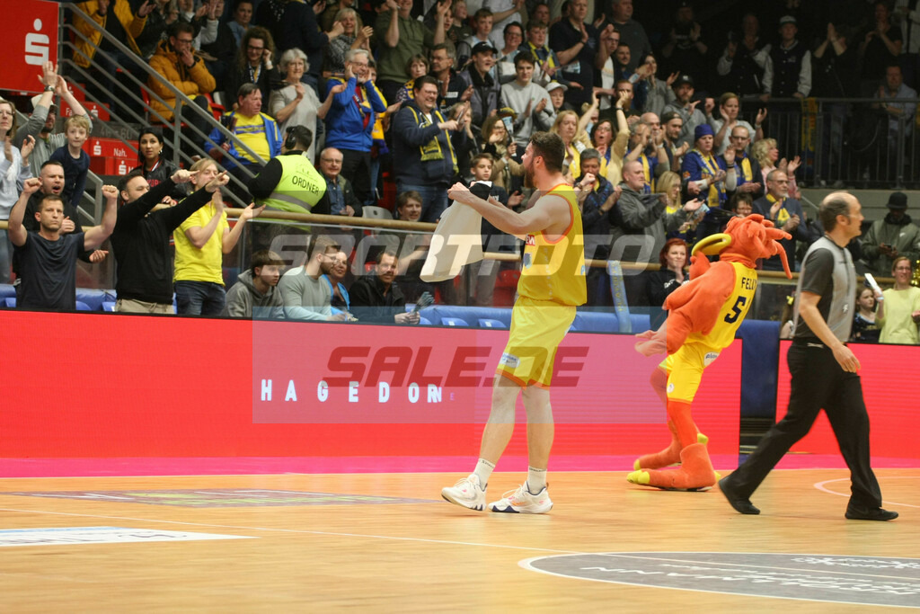 Phoenix Hagen - Uni Baskets Paderborn | Tim Uhlemann - © Sportfoto-Sale (MK) - Realisiert mit Pictrs.com