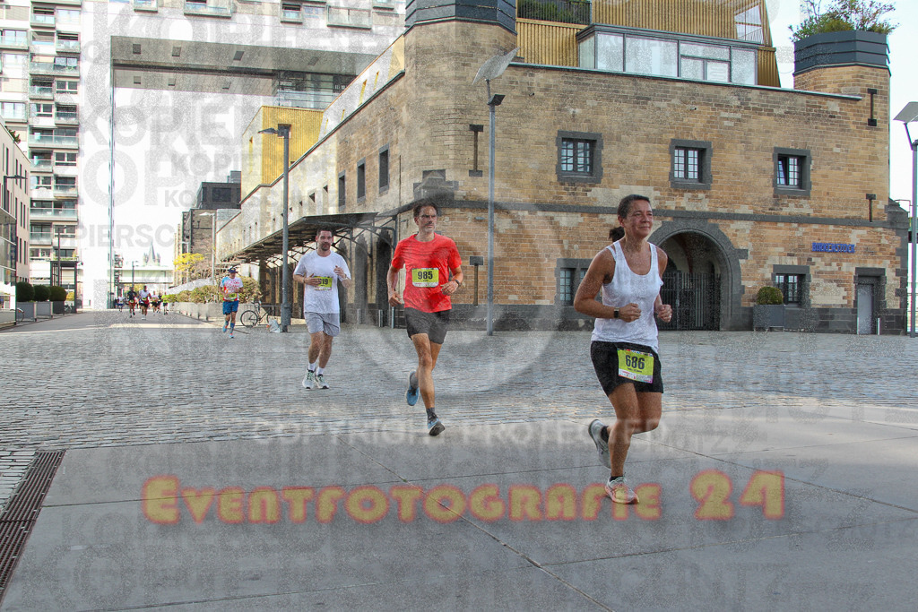 250920_1455_EV4_7598 | Sportfotografie im Rhein-Sieg Kreis, Köln, Bonn, NRW, Rheinland Pfalz, Hessen, etc. Unser Tätigkeitsfeld umfasst den Laufsport vom Volkslauf über den Marathon, Duathlon, Triathon bis zum Ultralauf wie Kölnpfad Ultra oder Schindertrail.