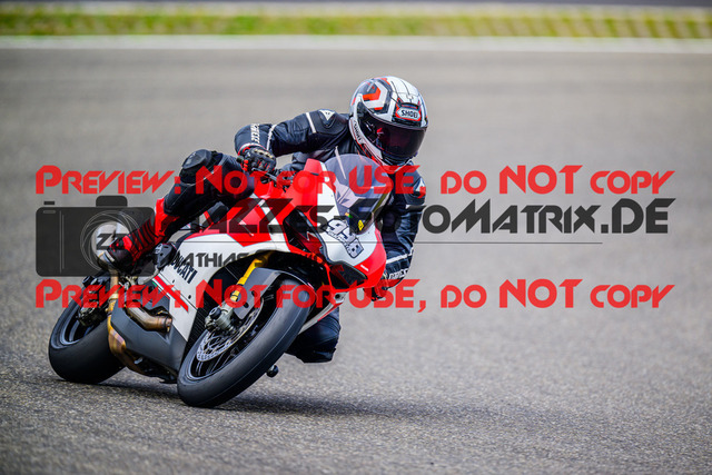 MaZZes_FotoMatrix_240910_6007705_5671 | GELB