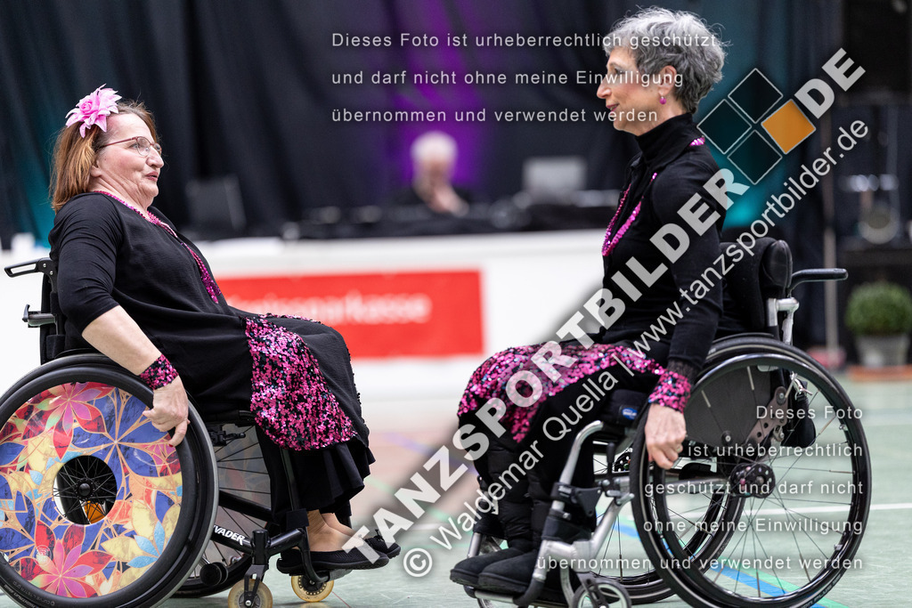 20240323-00801 | Hier finden Sie Tanz Bilder vom Latein und Standard Formationen tanzen. Sportbilder vom Tanzsport. Schöne Fotos und von Weltmeisterschaft, Europameisterschaft, Bundesliga, Regionalliga, Oberliga und Landesliga sowie von GOC Stuttgart, DanceComp, WM Bremen