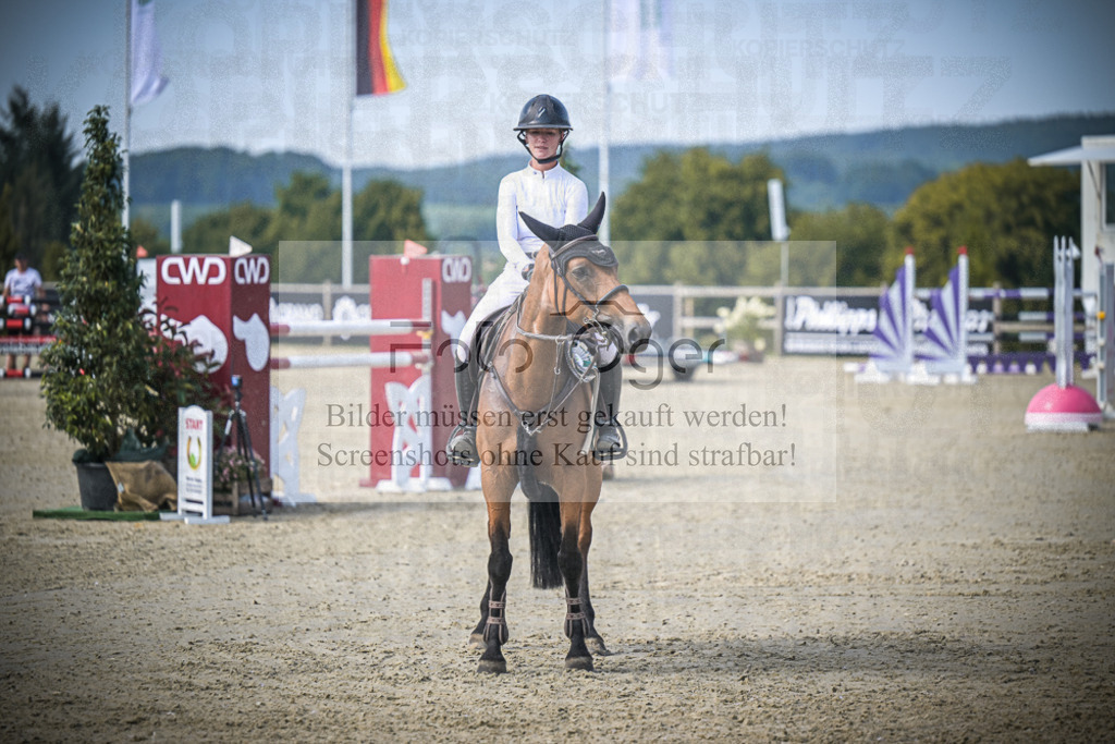 DOS_0030 | Entdecke hochwertige Reitturnierfotos von Foto Oger. Professionell, emotional und authentisch – jetzt Lieblingsmomente im Shop bestellen. - Realisiert mit Pictrs.com