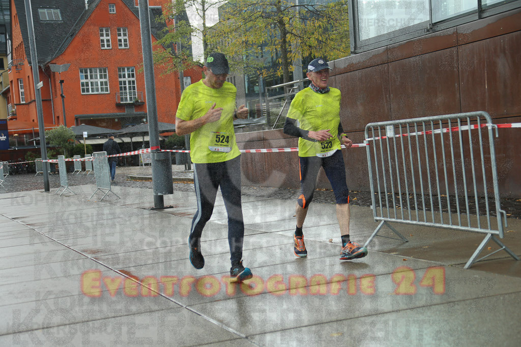 220917_1515_EX1_5185 | Sportfotografie im Rhein-Sieg Kreis, Köln, Bonn, NRW, Rheinland Pfalz, Hessen, etc. Unser Tätigkeitsfeld umfasst den Laufsport vom Volkslauf über den Marathon, Duathlon, Triathon bis zum Ultralauf wie Kölnpfad Ultra oder Schindertrail.