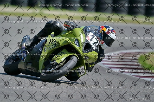 26BT02-1329 | markuskiefer.com - Realisiert mit Pictrs.com