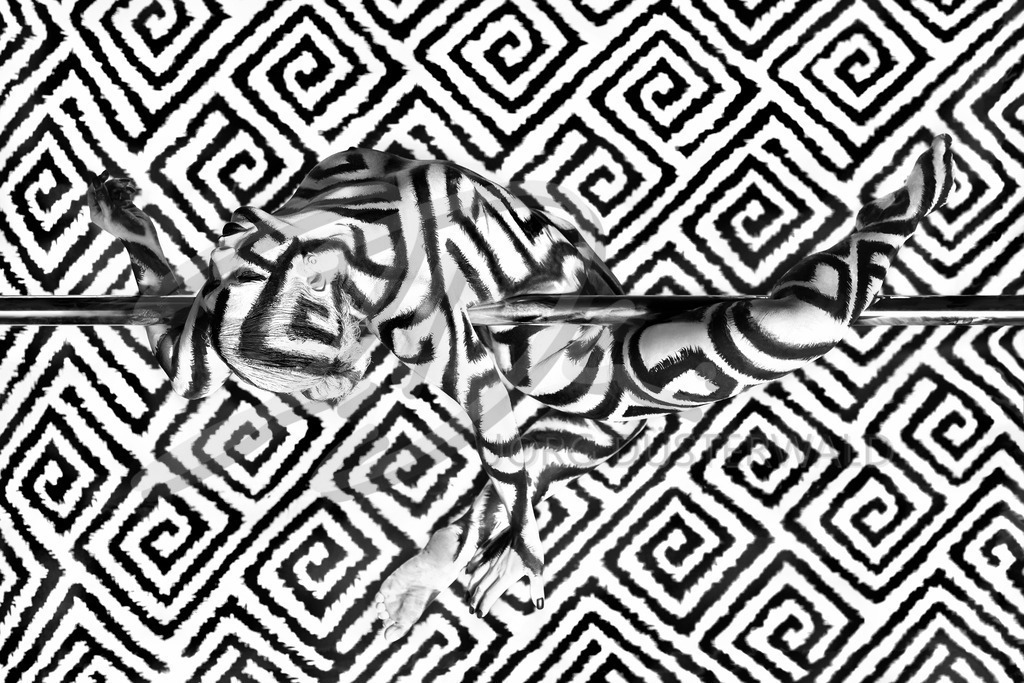 POLEGRAPHIC_Bodypainting | POLEGRAPHIC_Bodypainting - Realisiert mit Pictrs.com
