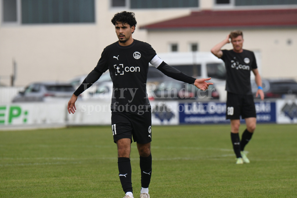 SpVgg Plattling : FC Walkertshofen | Arda Ulukus (SpVgg Plattling) - Realisiert mit Pictrs.com