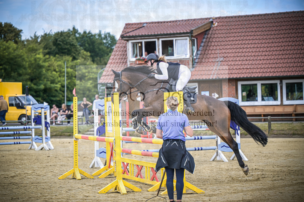 DOS_0952 | Entdecke hochwertige Reitturnierfotos von Foto Oger. Professionell, emotional und authentisch – jetzt Lieblingsmomente im Shop bestellen.Deutschlandweite Turnierfotografie. - Realisiert mit Pictrs.com