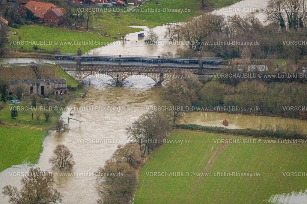 Datteln231204542Lippe | Luftbild vom Hochwasser der Lippe, Weihnachtshochwasser 2023, Fluss Lippe tritt nach starken Regenfällen über die Ufer, Überschwemmungsgebiet an der Kanalbrücke Lippe Alte Fahrt, Dortmund-Ems-Kanal, NSG Lippeaue, Fluss- und Auenentwicklung der Lippe Vogelsang Renaturierung, Stadtgrenze Olfen-Datteln, Hötting, Datteln, Ruhrgebiet, Nordrhein-Westfalen, Deutschland