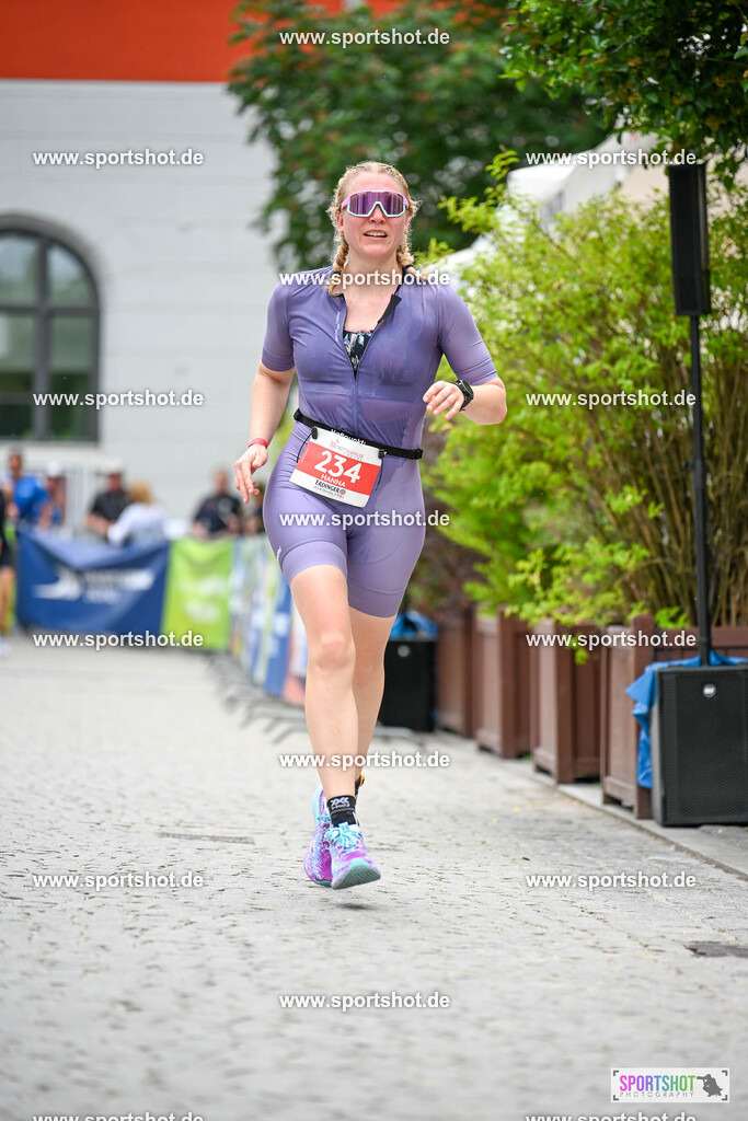 SZI_8148 | Stadttriathlon Erding 2025. #yourpictrs #sportshot_your_pictrs @Sportshotphotography #stadttriathlonerding Copyright: www.sportshot.de