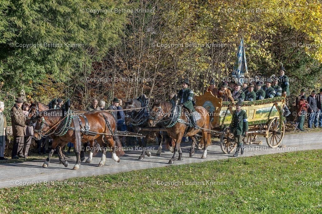 LBT25-404 | Professionelle Fotografin mit Fachgeschäft in Lenggries & im Landkreis Bad Tölz Wolfratshausen. Hochzeitsreportage, Familienfotos, Newborn-, Babybauch-, Pass- & Businessfotos.Alles Rund ums Foto