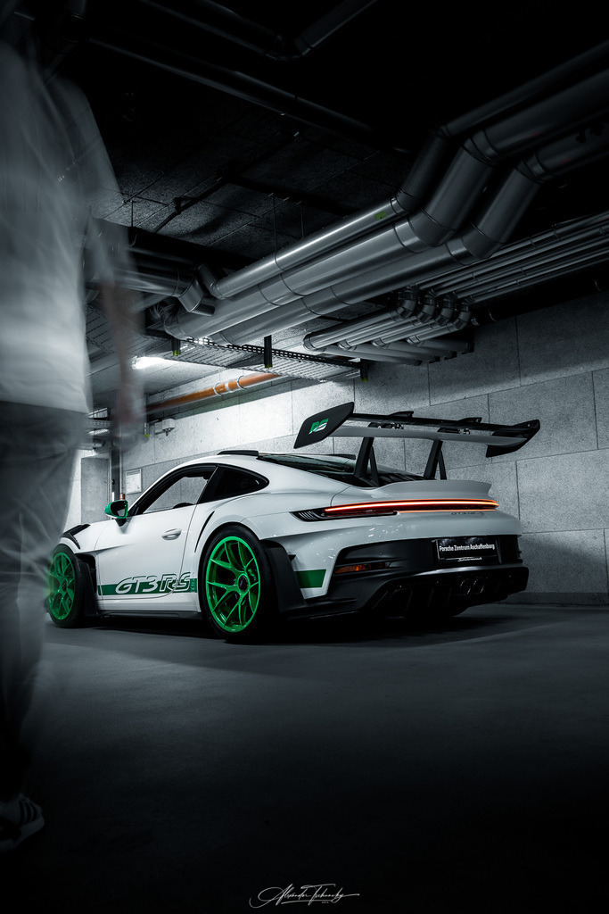 911 Porsche 911 GT3 RS | Entdecken Sie die faszinierende Welt von Alexander Tschuncky Arts: Kreative Fotografie, atemberaubende Automobilkunst und hochwertiger Bilderdruck. Lassen Sie sich inspirieren! - Realisiert mit Pictrs.com