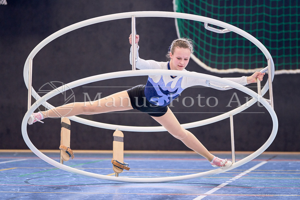 C-DSC03690 | Professionelle Sportfotografie in Hamburg, Schleswig-Holstein und Niedersachsen – spezialisiert auf Rhönrad, Geräteturnen, Leistungsturnen und rhythmische Sportgymnastik. Bundesweite Begleitung von Rhönrad-Events. Jetzt Sport-Fotos - Realisiert mit Pictrs.com