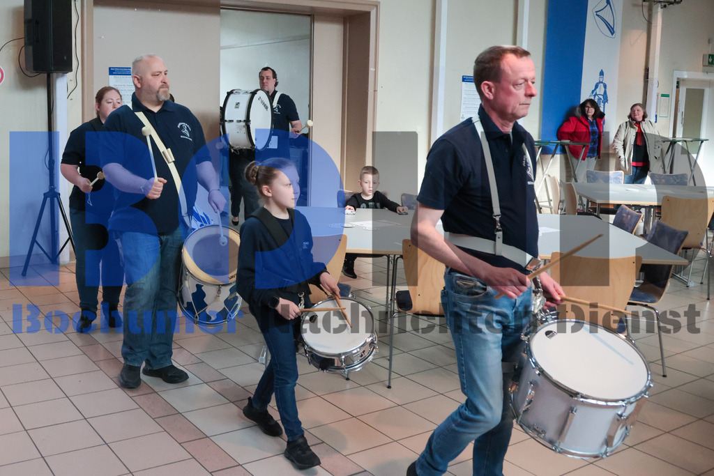 Maiabendfest 2024 {date} -  | {headline}



(Foto: Sebastian Sendlak / BOND)

 - Realisiert mit Pictrs.com