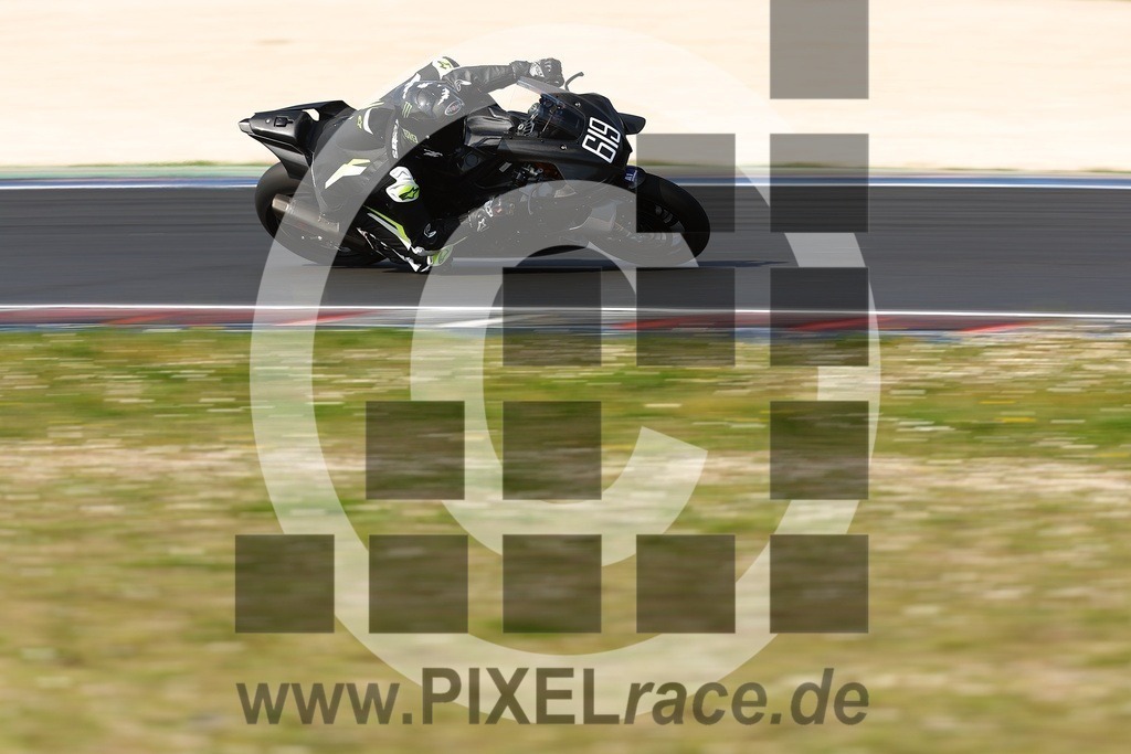 0619-20260403_03560 | Schöne Erinnerungen an spannende Momente - das festzuhalten ist unser Job. PIXELrace.de ist seit 2003 auf den Rennstrecken Europas unterwegs um die Action draußen beim Fahren und die wunderbare Stimmung imm Fahrerlager für euch einzufangen.