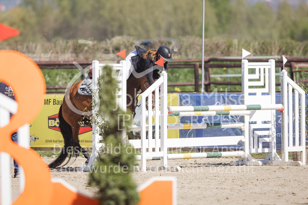 220416_3_A-Springen2-427 | Frühlingsfest der Pferde
Herford
16.April 2022
03/2 Sprigprüfung mit steigenden Anforderungen Kl. A** geschlossen 44-481 RLP